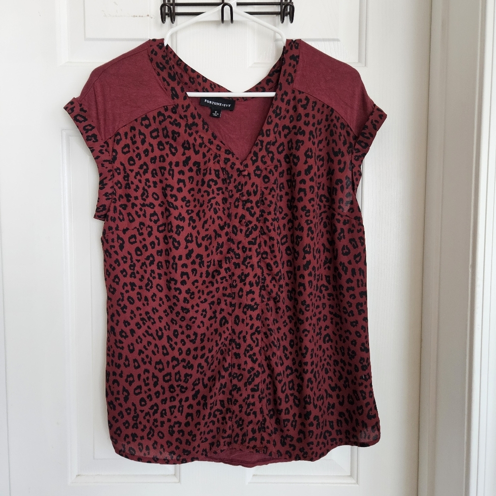 Fortune + Ivy Maroon Leopard Print Cap Sleeve Blouse - Size M